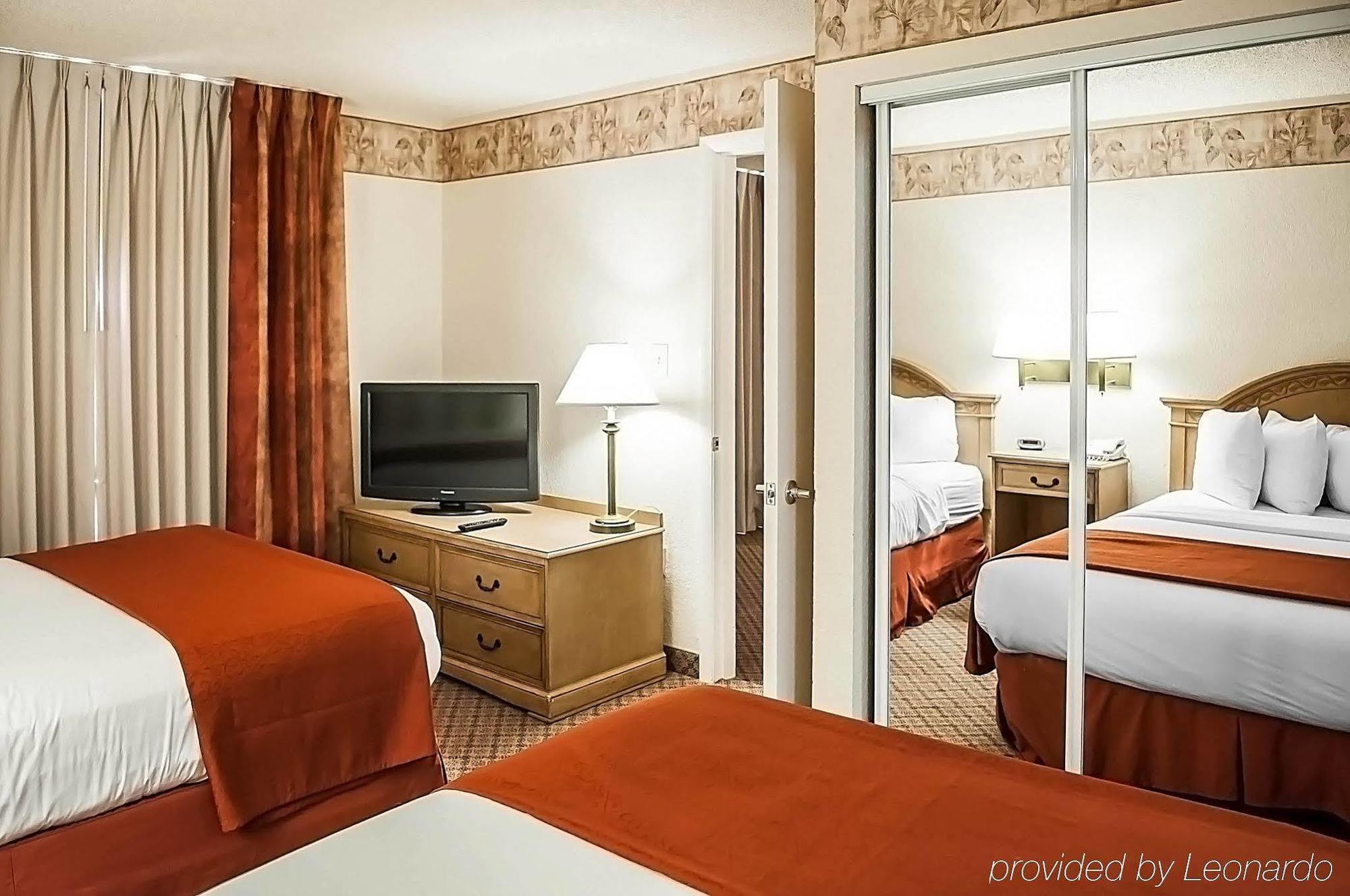 Pan American Inn And Suites Albuquerque Ngoại thất bức ảnh